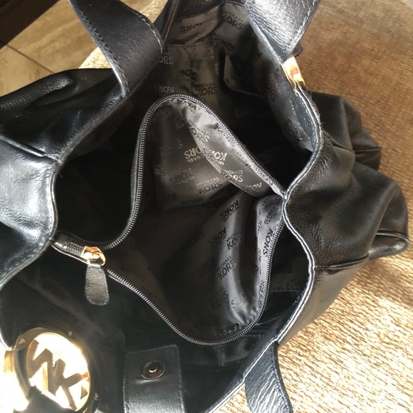 Michael Kors handbag - Picture 9 of 16